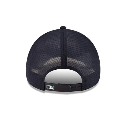 Pictured is this MLB Batting Practice 2026 Seattle Mariners 9FORTY Apex cap in navy. 4