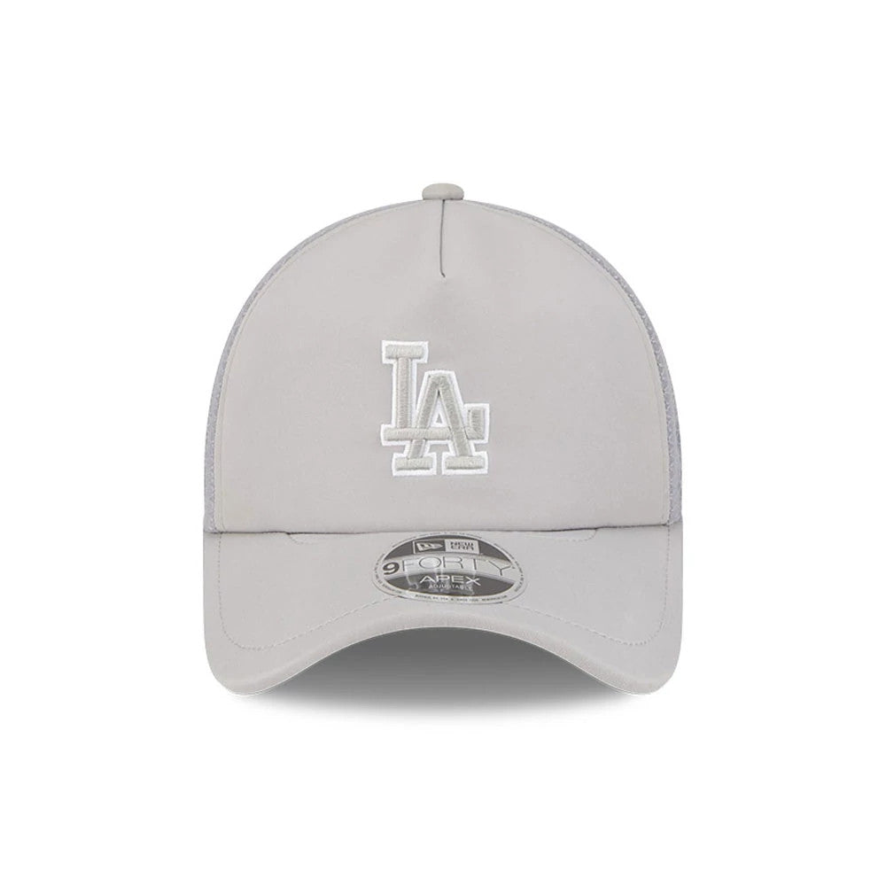 Pictured is this MLB Batting Practice 2026 LA Dodgers 9FORTY Apex cap in grey. 3