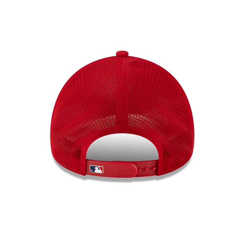 Pictured is this MLB Batting Practice 2026 Philadelphia Phillies 9FORTY Apex cap in red. 4