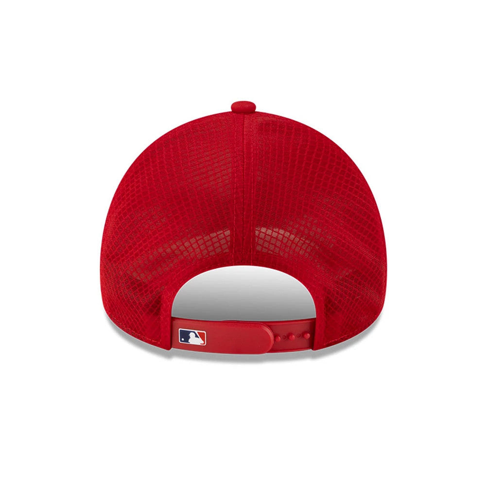 Pictured is this MLB Batting Practice 2026 Philadelphia Phillies 9FORTY Apex cap in red. 4