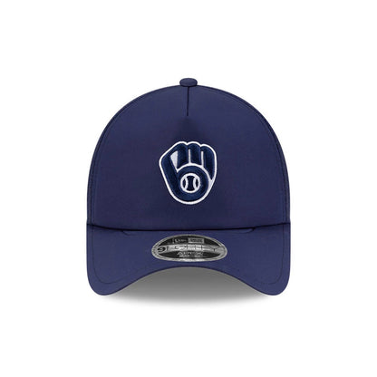 Pictured is this MLB Batting Practice 2026 Milwaukee Brewers 9FORTY Apex cap in navy. 2