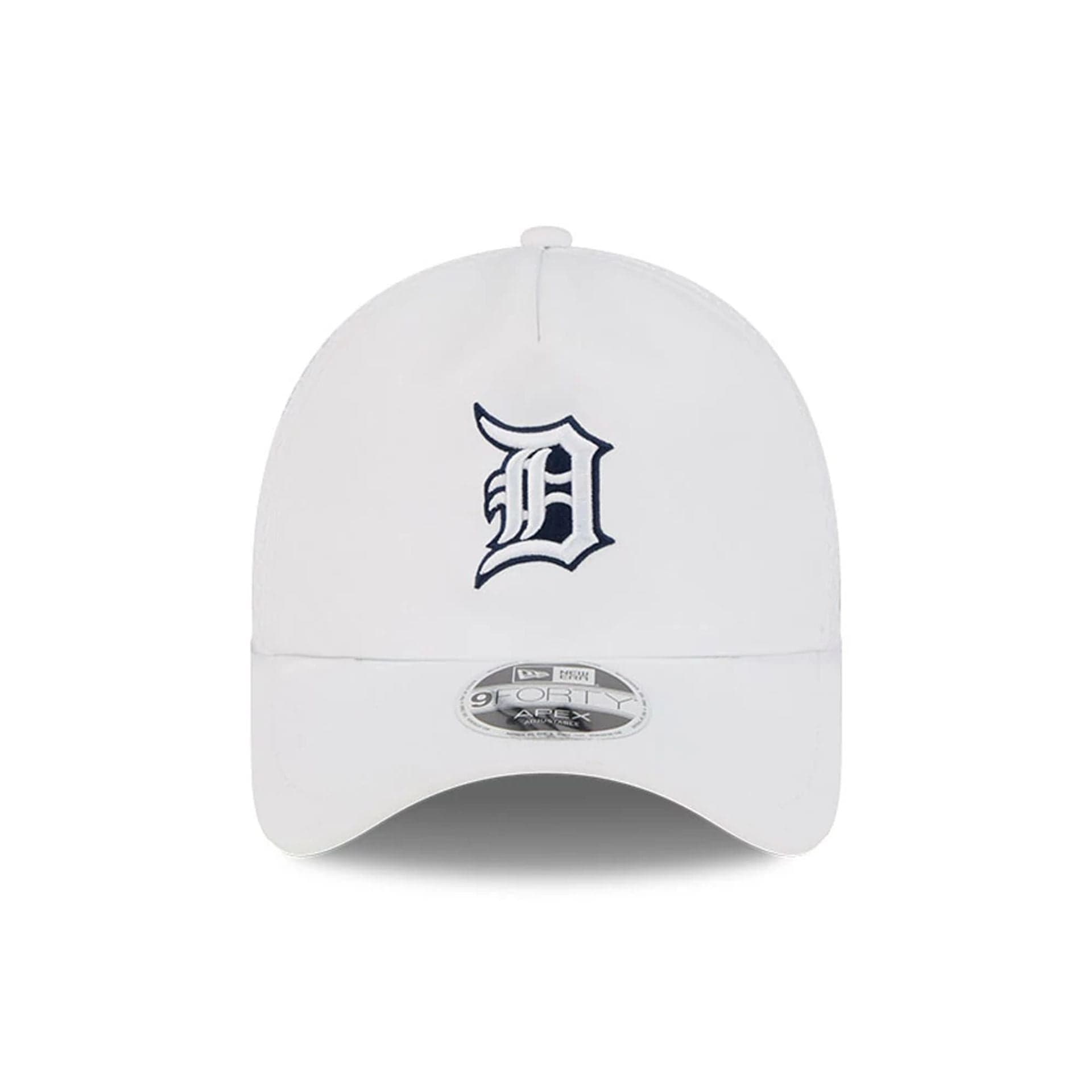 Pictured is this MLB Batting Practice 2026 Detroit Tigers 9FORTY Apex cap in white. 2