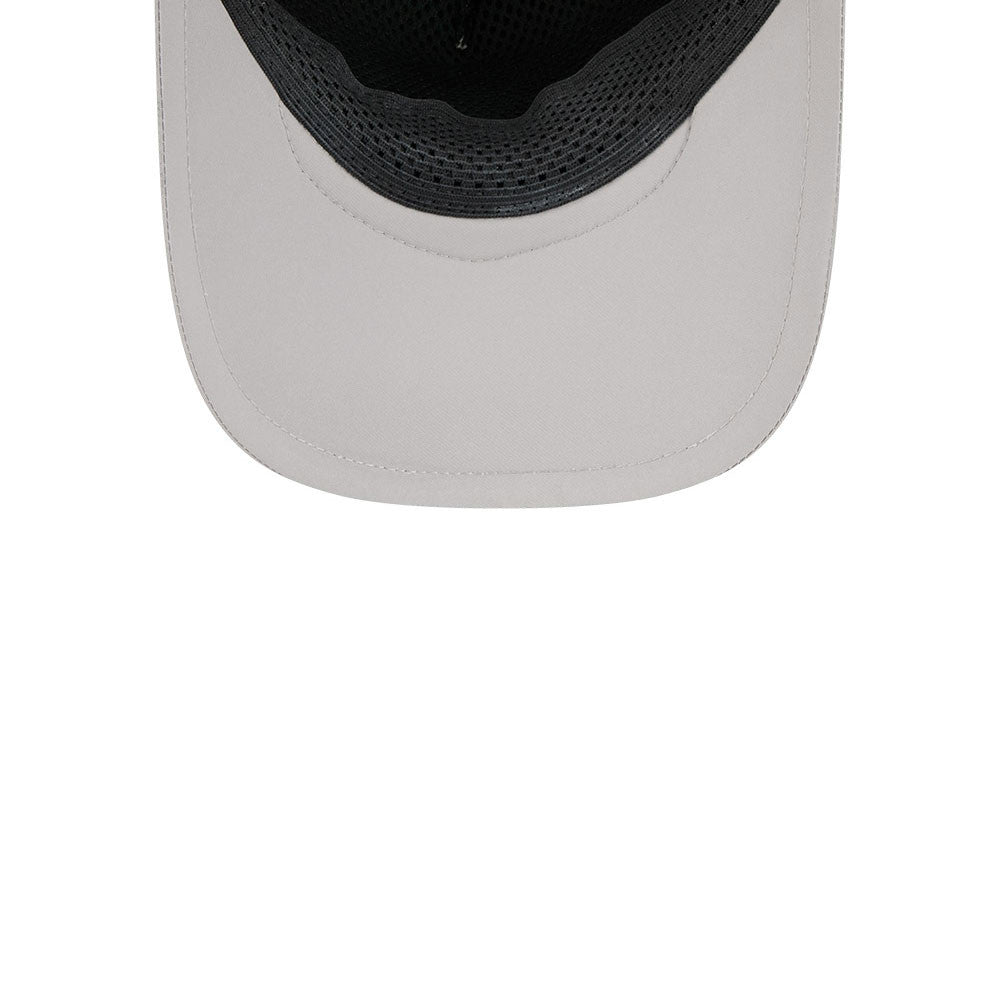 Pictured is this MLB Batting Practice 2026 New York Yankees 9FORTY Apex cap in grey. 7