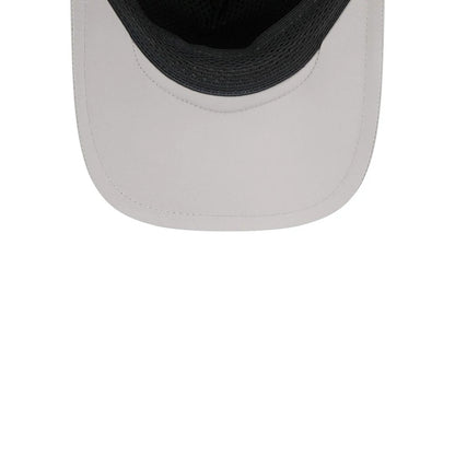 Pictured is this MLB Batting Practice 2026 New York Yankees 9FORTY Apex cap in grey. 7