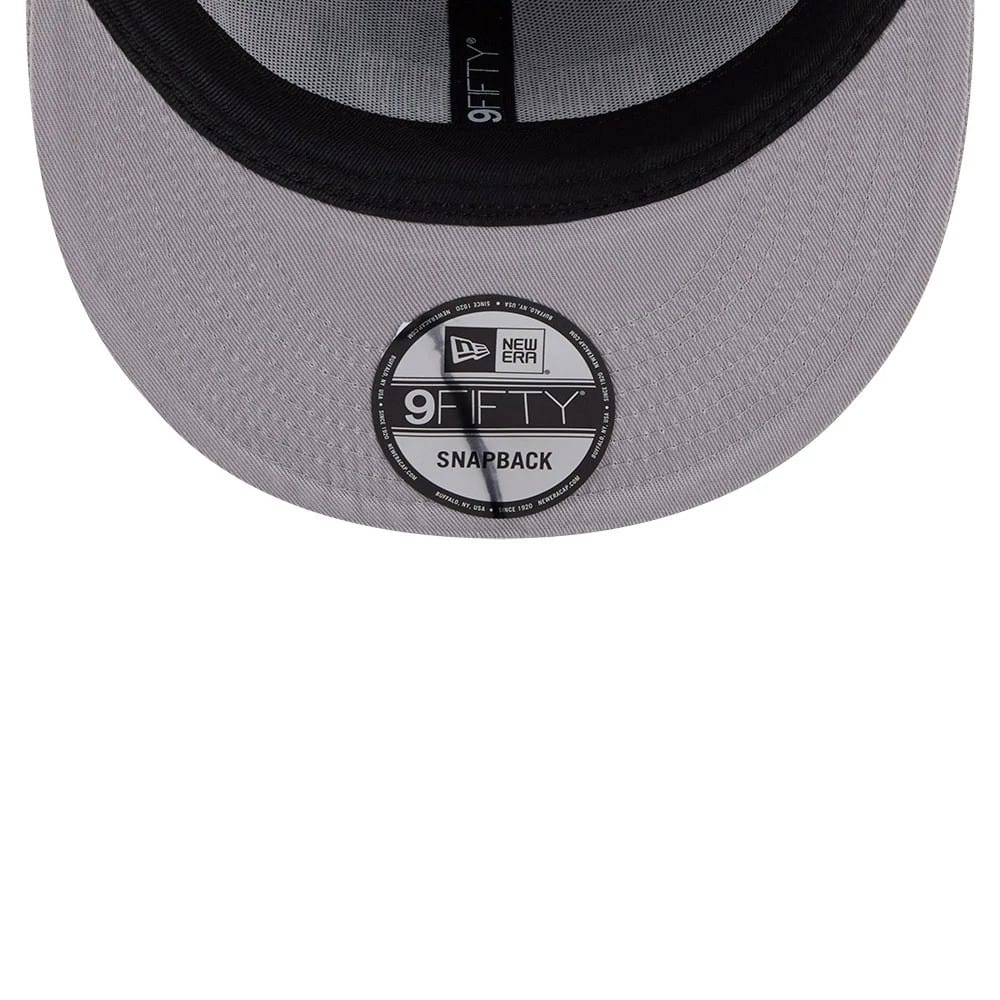 Pictured is this MLB Scattered Cactus League Logo 9FIFTY Snapback cap in grey. 7