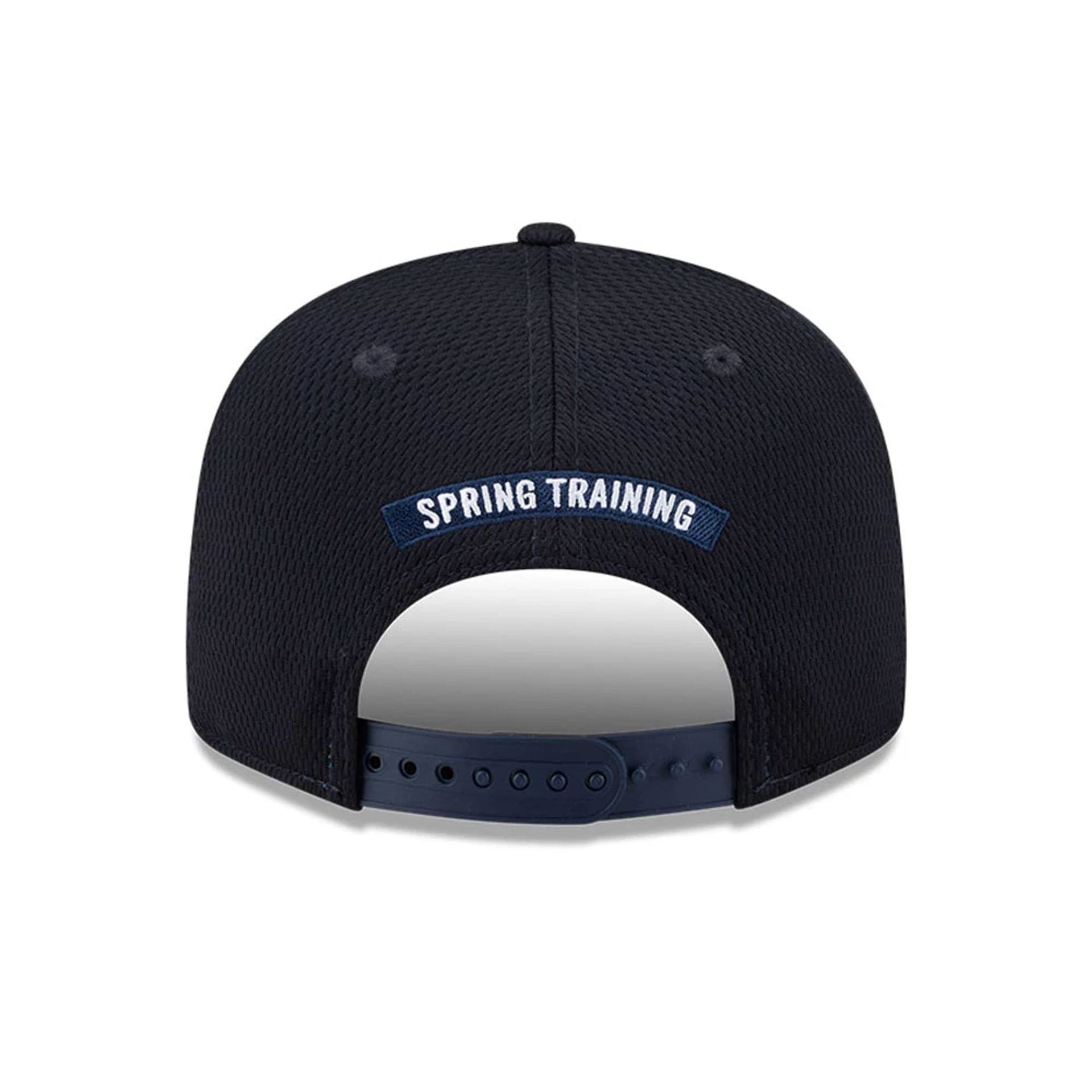 Pictured is this MLB Grow New York Yankees 9FIFTY Snapback cap in navy. 3