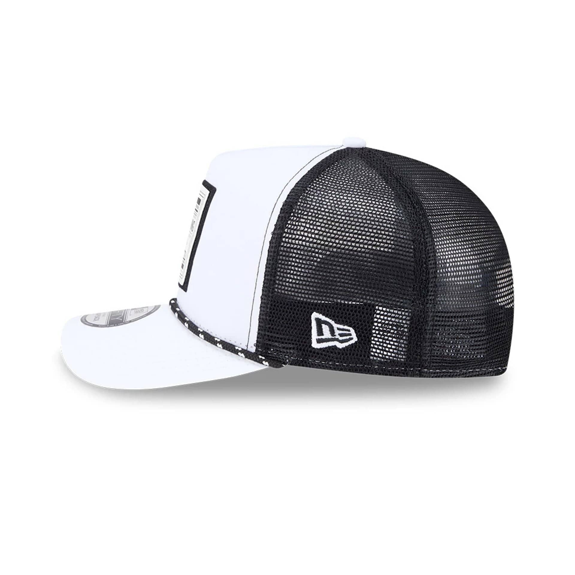 Pictured is this MLB Lines Chicago White Sox 9FIFTY A-Frame Snapback cap in black. 5