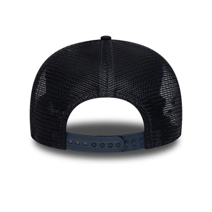 Pictured is this MLB Circles Atlanta Braves 9SEVENTY Stretch Snap cap in navy. 7