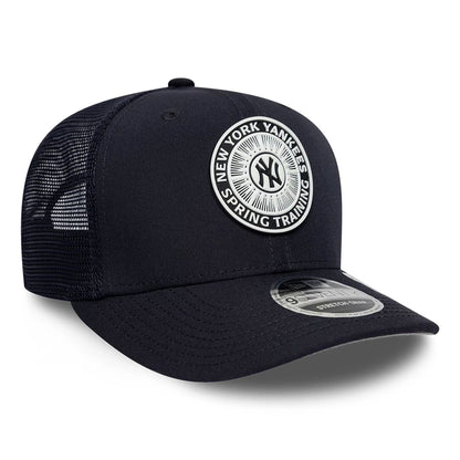 Pictured is this MLB Circles New York Yankees 9SEVENTY Stretch Snap cap in navy. 4