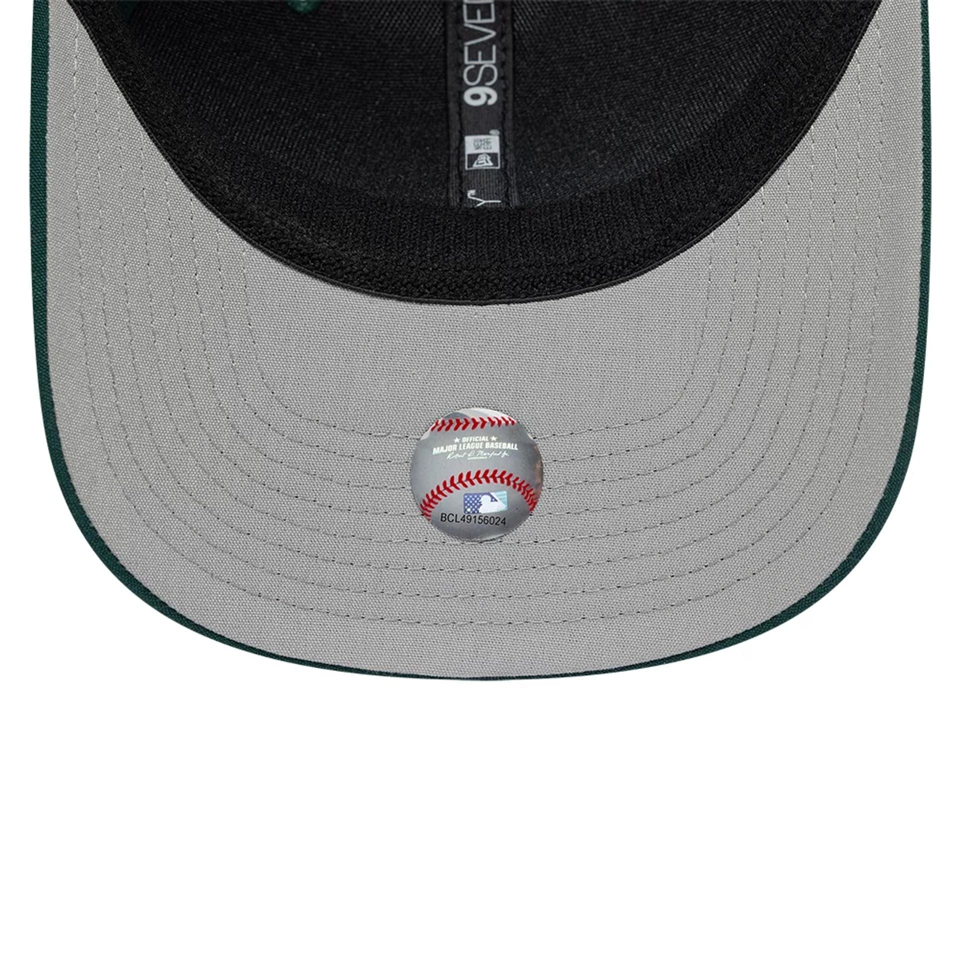 Pictured is this MLB Circles Athletics 9SEVENTY Stretch Snap cap in dark green. 2