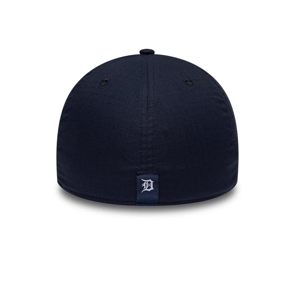 Pictured is this MLB Ripstop Detroit Tigers 39THIRTY Stretch Fit cap in navy. 5