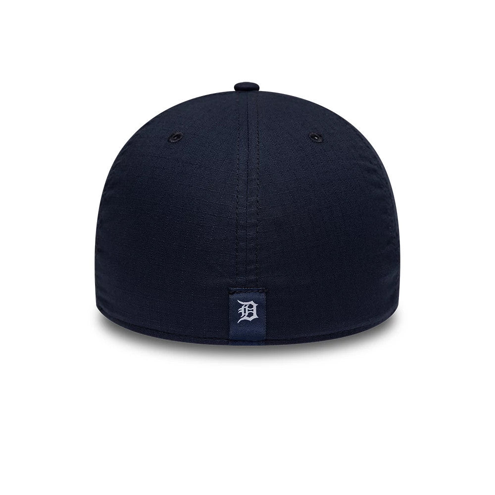 Pictured is this MLB Ripstop Detroit Tigers 39THIRTY Stretch Fit cap in navy. 5