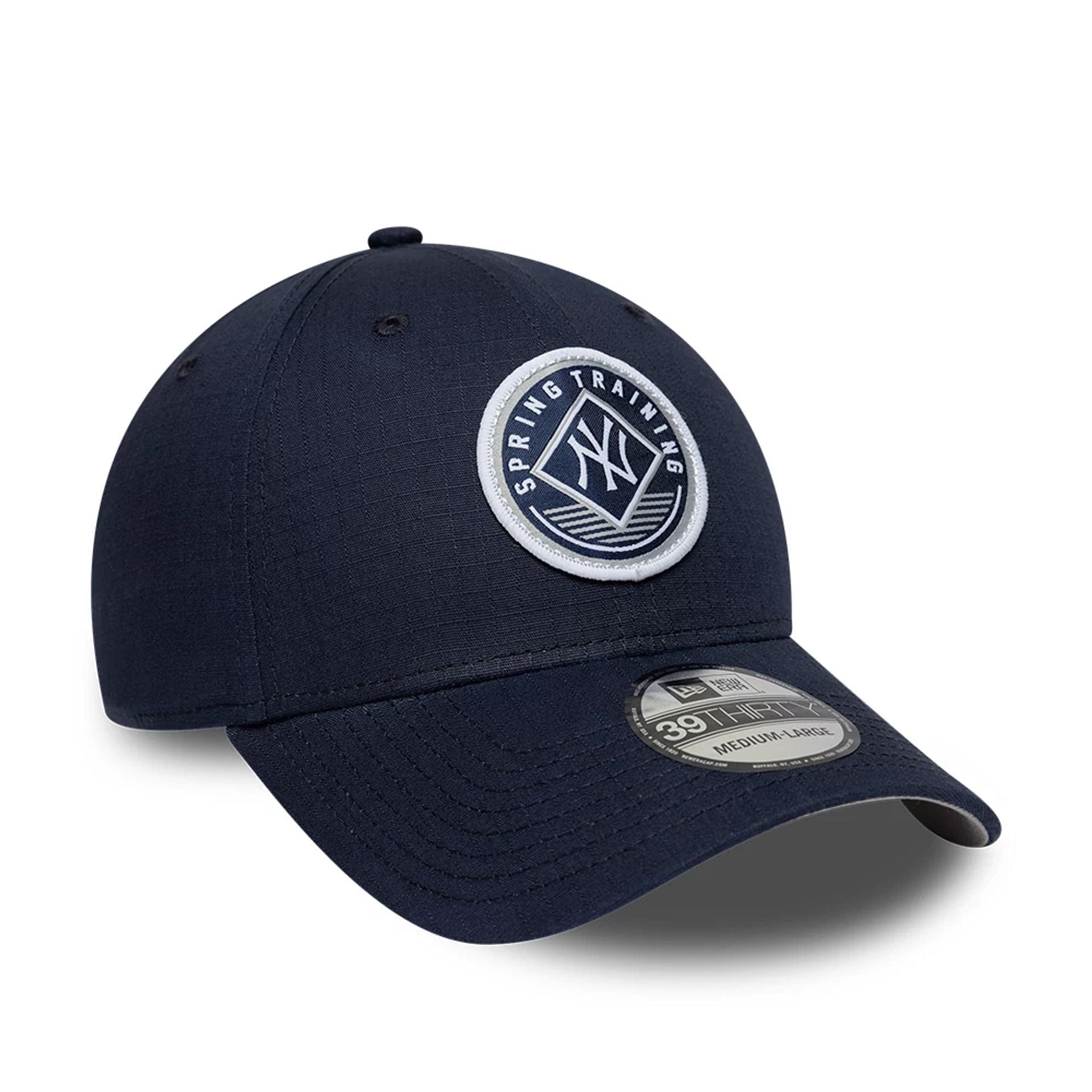 Pictured is this MLB Ripstop New York Yankees 39THIRTY Stretch Fit cap in navy. 4