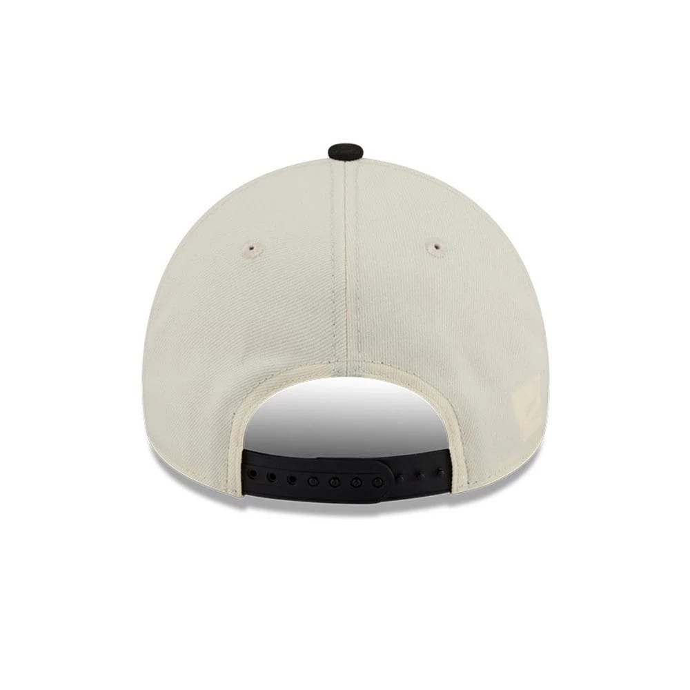Pictured is this MLB Rope Chicago White Sox 9FORTY A-Frame cap in black. 7