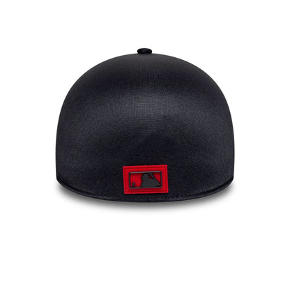 Pictured is this MLB Clubhouse Cleveland Guardians 39THIRTY Infinity Stretch Fit cap in navy. 4