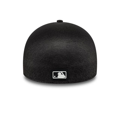Pictured is this MLB Clubhouse Chicago White Sox 39THIRTY Infinity Stretch Fit cap in black. 4
