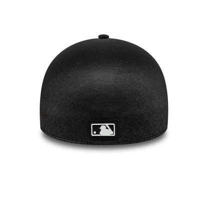 Pictured is this MLB Clubhouse Chicago White Sox 39THIRTY Infinity Stretch Fit cap in black. 4