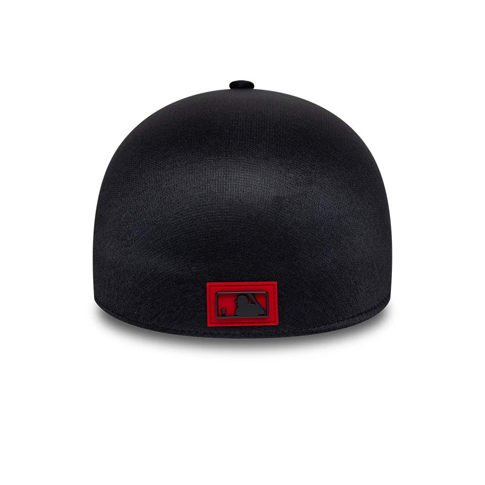 Pictured is this MLB Clubhouse Minnesota Twins 39THIRTY Infinity Stretch Fit cap in navy. 4