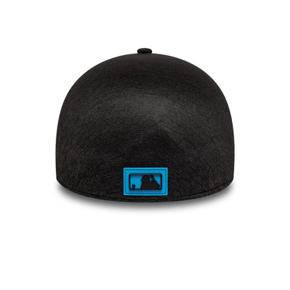 Pictured is this MLB Clubhouse Miami Marlins 39THIRTY Infinity Stretch Fit cap in black. 4