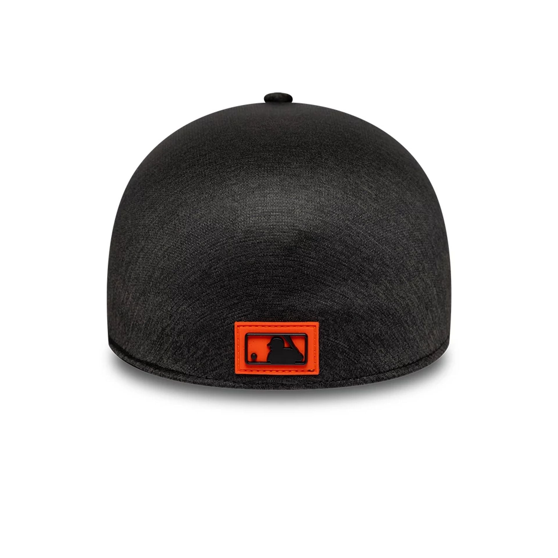 Pictured is this MLB Clubhouse San Francisco Giants 39THIRTY Infinity Stretch Fit cap in black. 4