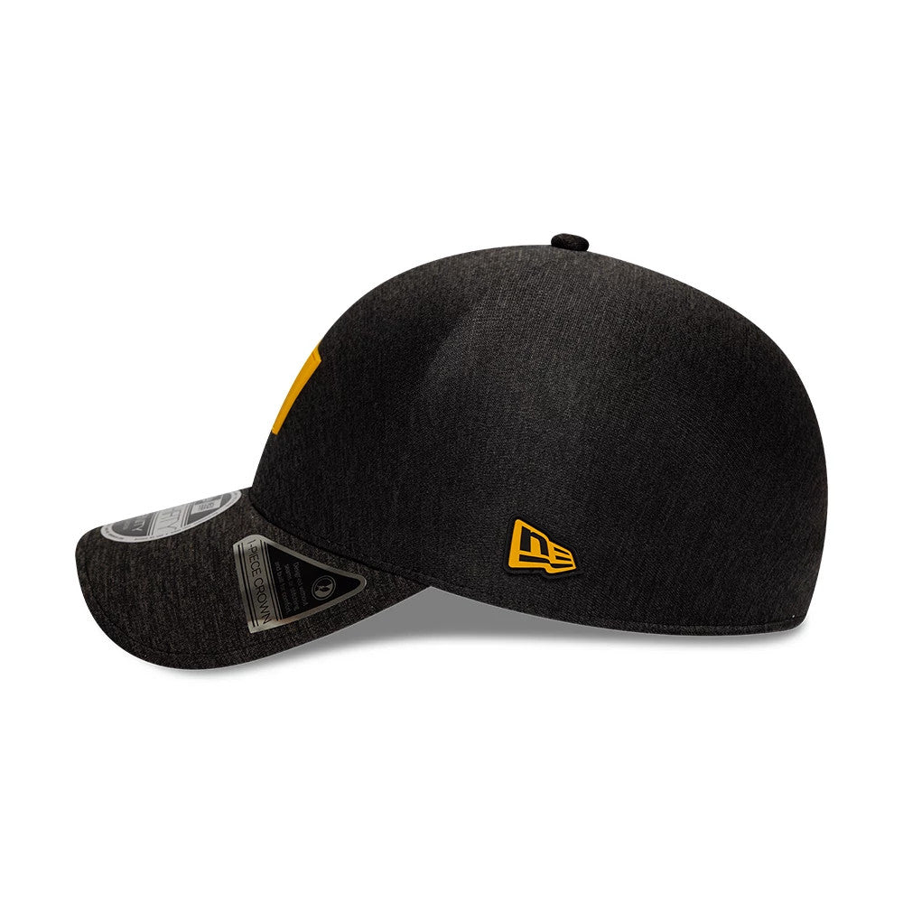 Pictured is this MLB Clubhouse Pittsburgh Pirates 39THIRTY Infinity Stretch Fit cap in black. 6