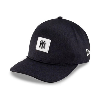 Pictured is this MLB Clubhouse New York Yankees 39THIRTY Infinity Stretch Fit cap in navy. 3