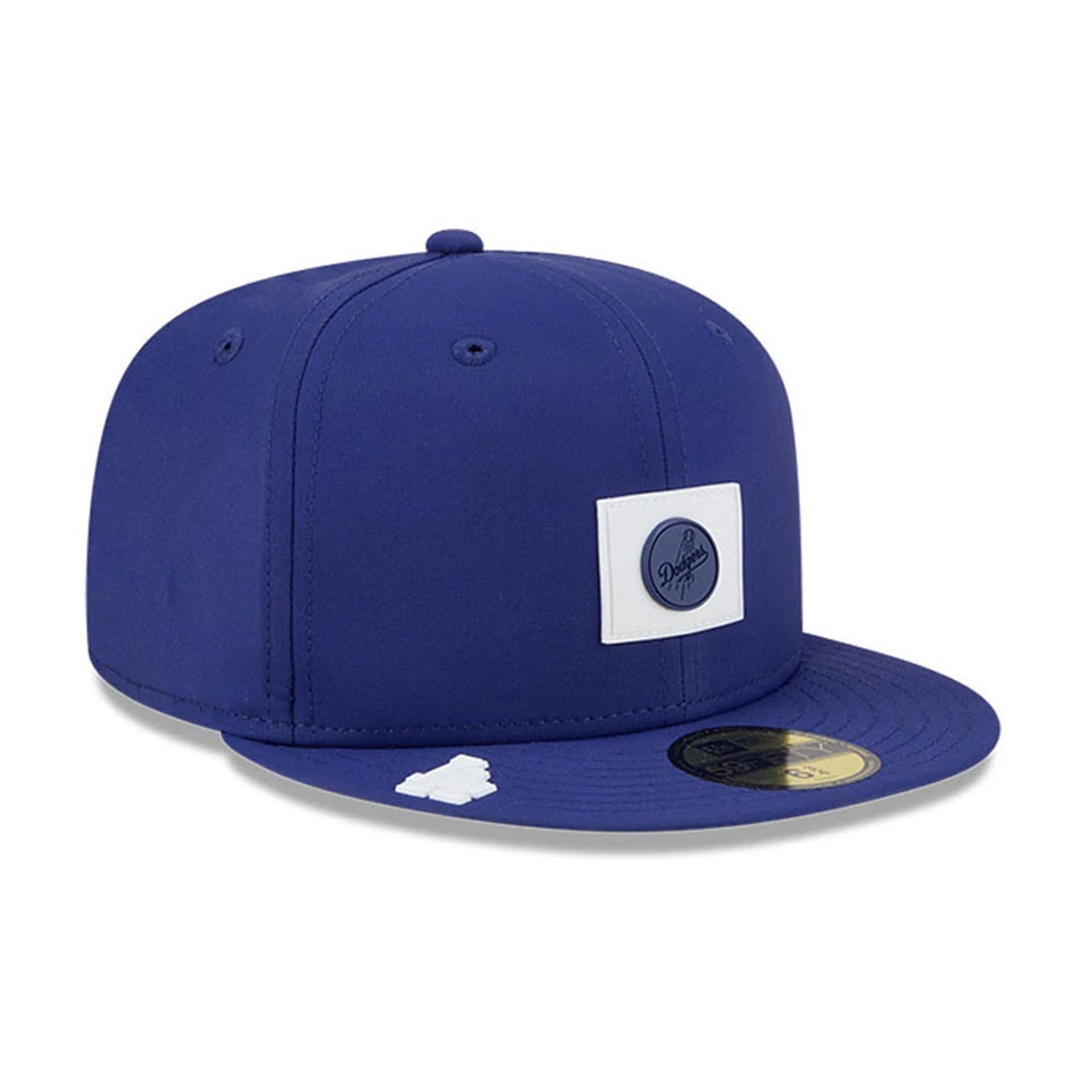 Pictured is this MLB Clubhouse LA Dodgers 59FIFTY Fitted cap in dark blue. 1