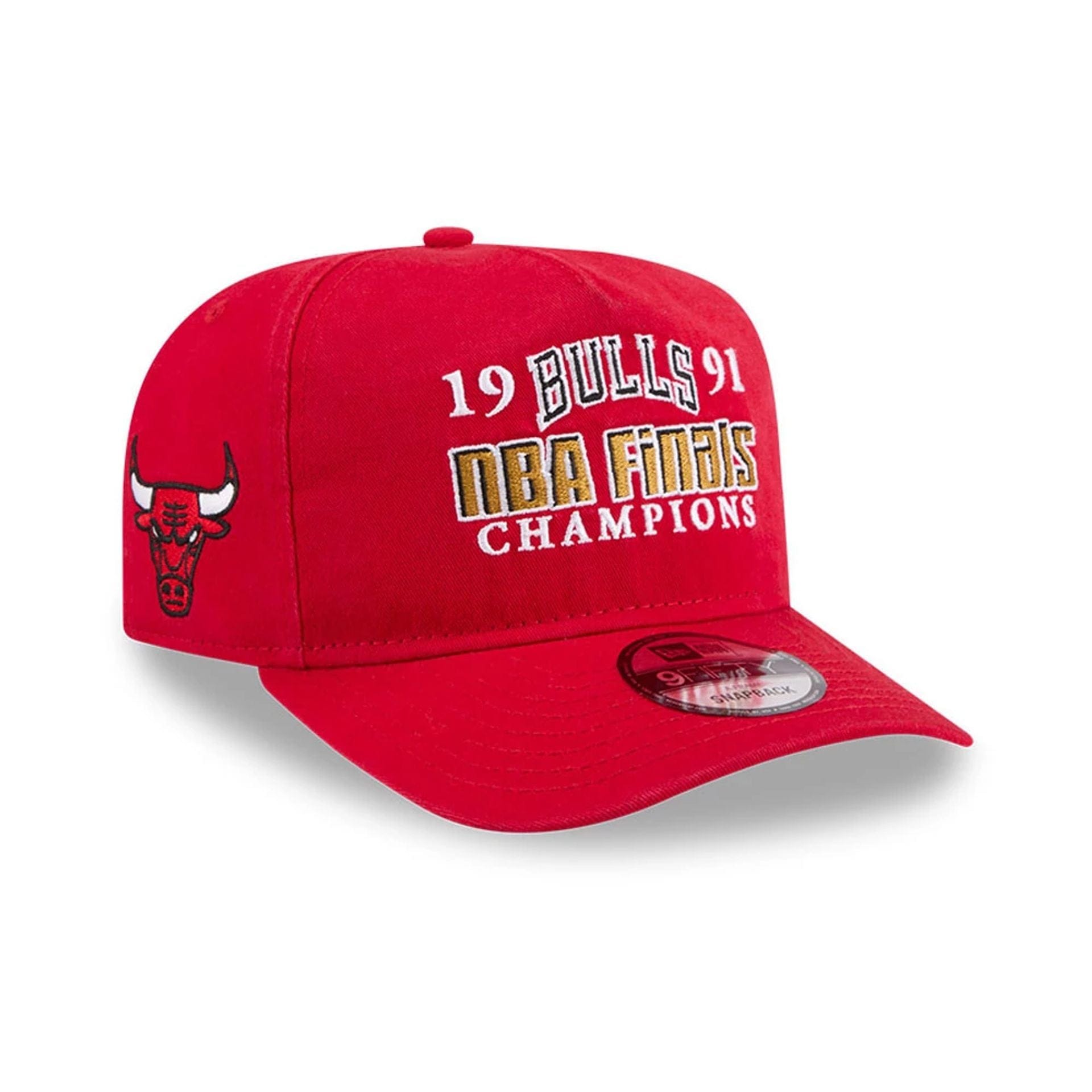 Pictured is this NBA Historic Chicago Bulls 9FIFTY A-Frame Snapback cap in Red. 1