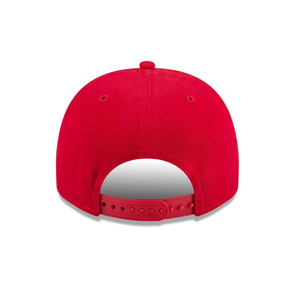 Pictured is this NBA Historic Chicago Bulls 9FIFTY A-Frame Snapback cap in Red. 7