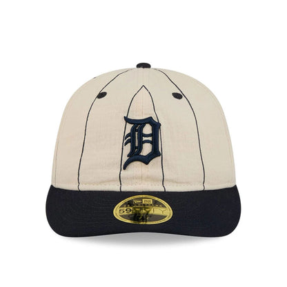 Pictured is this MLB Linen Detroit Tigers Retro Crown 59FIFTY Fitted cap in navy. 3
