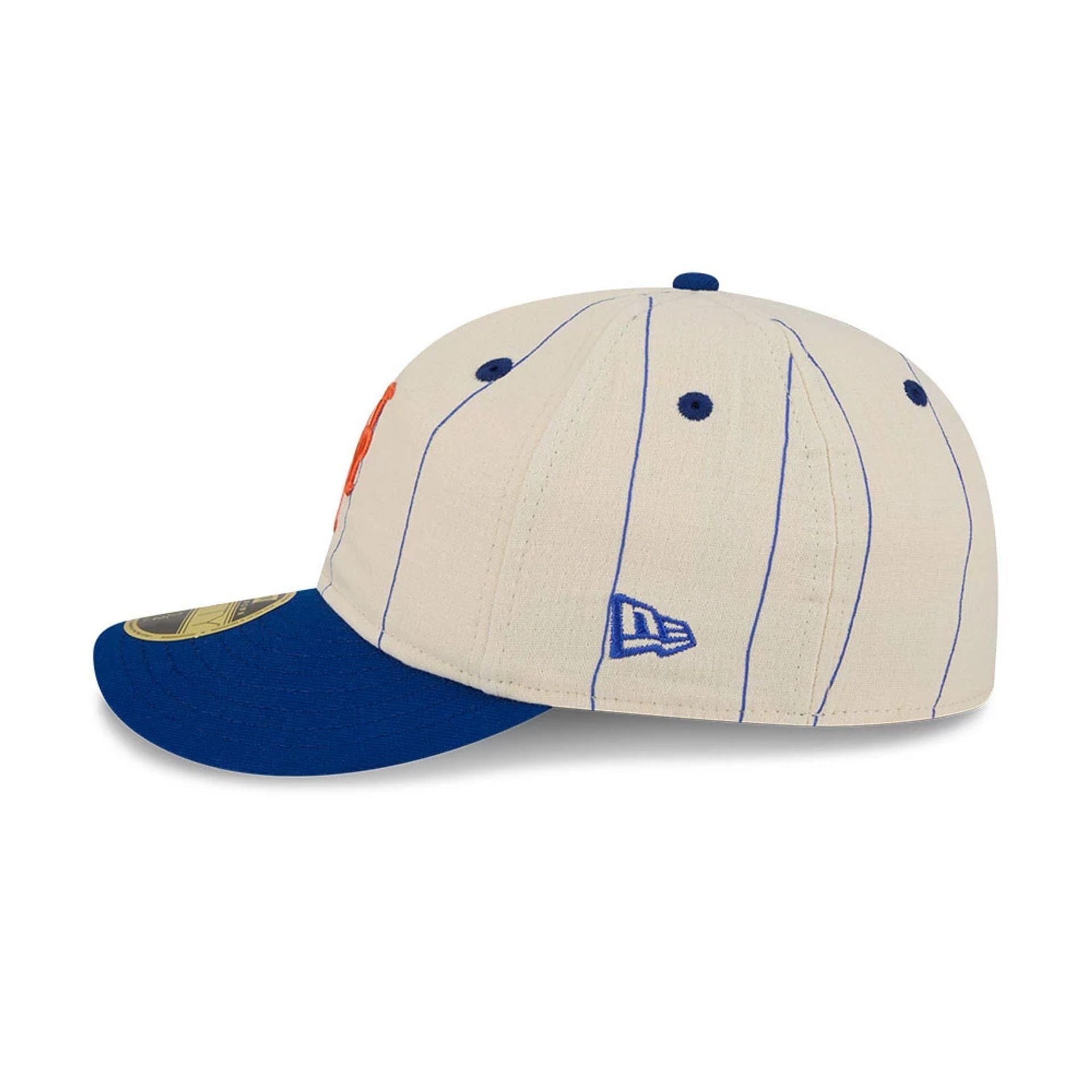 Pictured is this MLB Linen New York Mets Retro Crown 59FIFTY Fitted cap in blue. 5