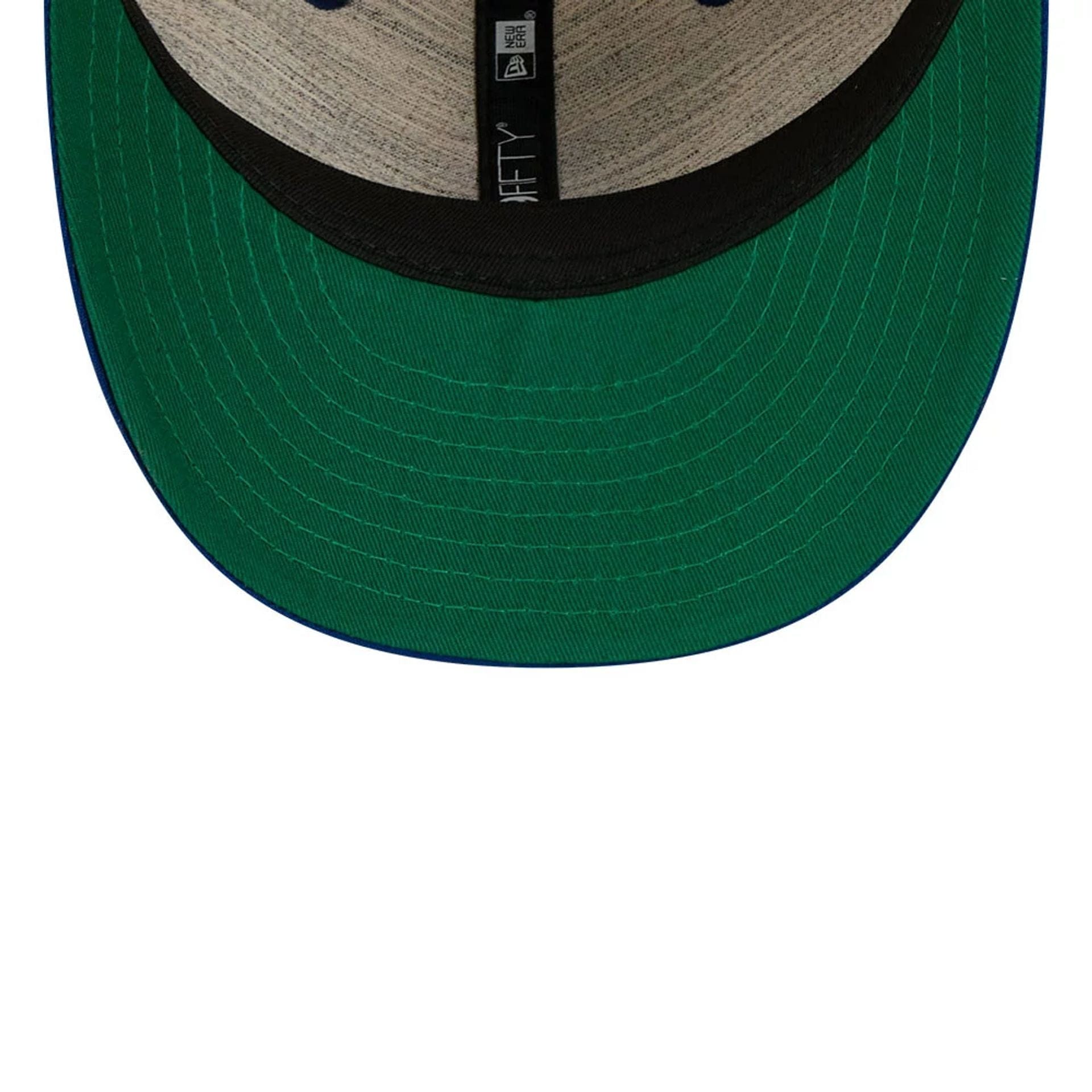 Pictured is this MLB Linen New York Mets Retro Crown 59FIFTY Fitted cap in blue. 2