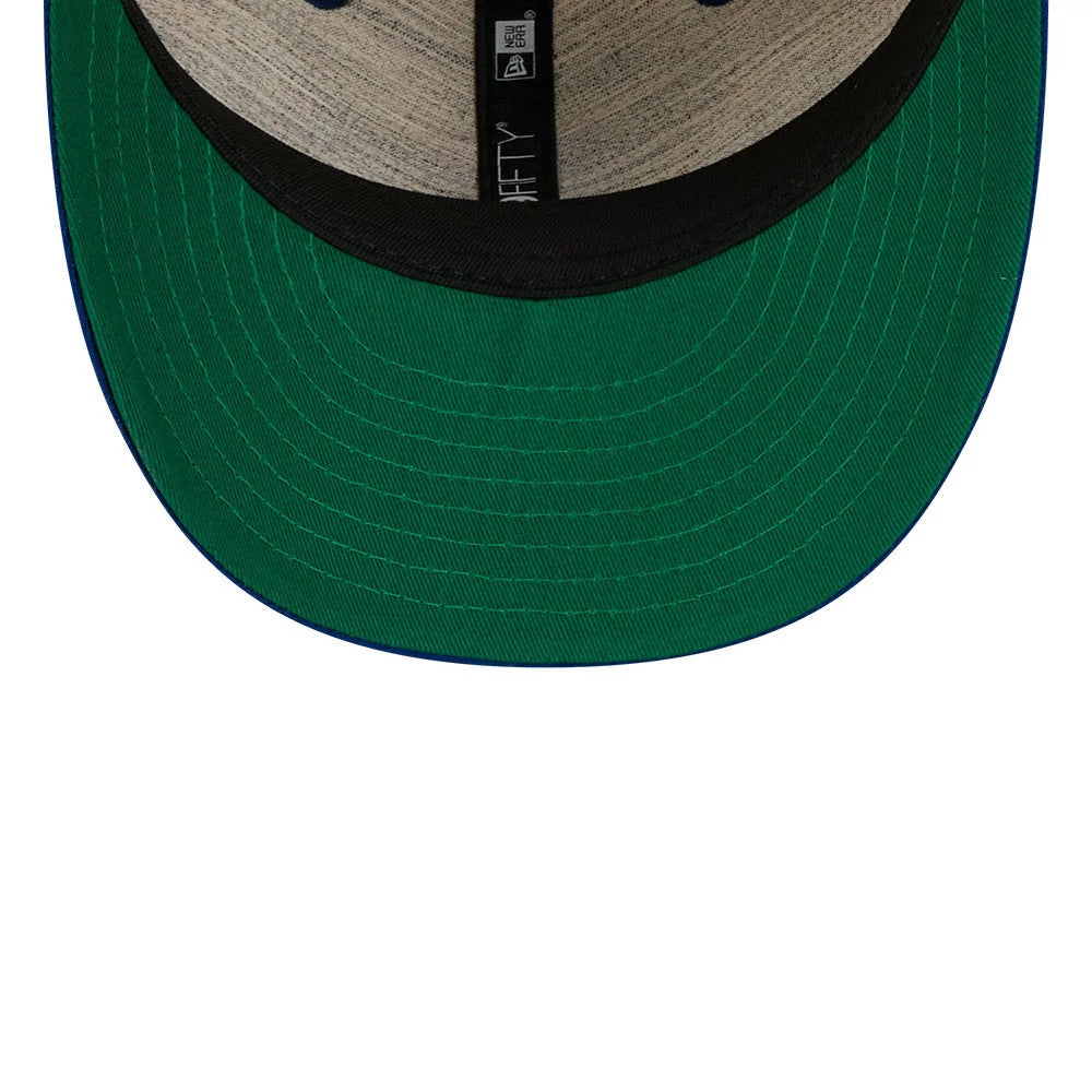 Pictured is this MLB Linen New York Mets Retro Crown 59FIFTY Fitted cap in Cream. 2