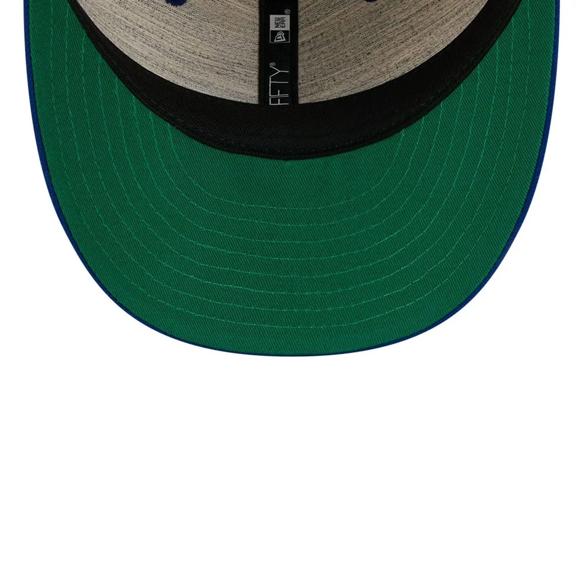 Pictured is this MLB Linen LA Dodgers Retro Crown 59FIFTY Fitted cap in black. 2