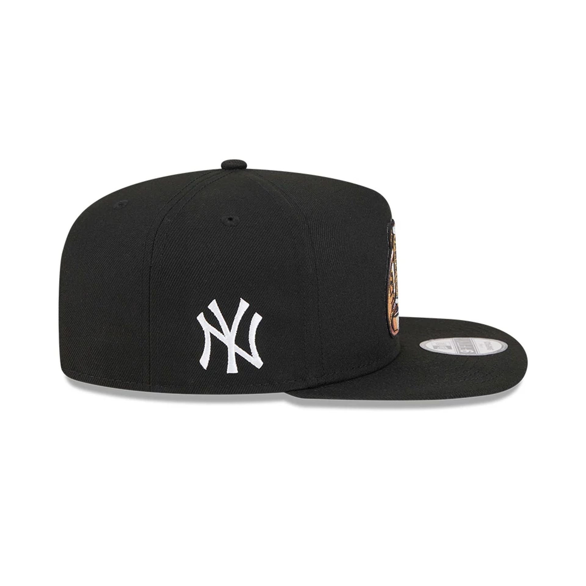 Pictured is this MLB Ring New York Yankees 9FIFTY A-Frame Snapback cap in black. 5