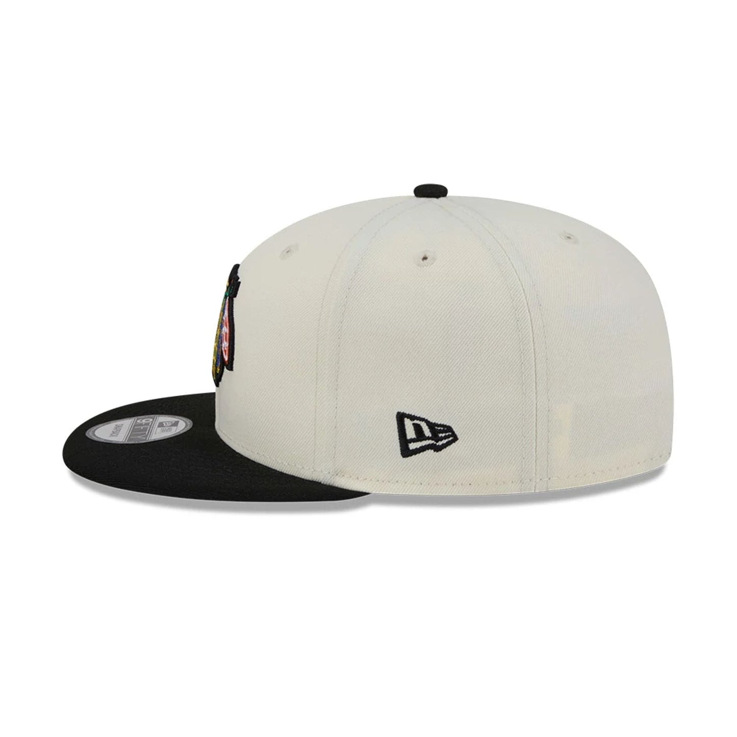Pictured is this NHL Localized Chicago Blackhawks 9FIFTY Snapback cap in white. 6