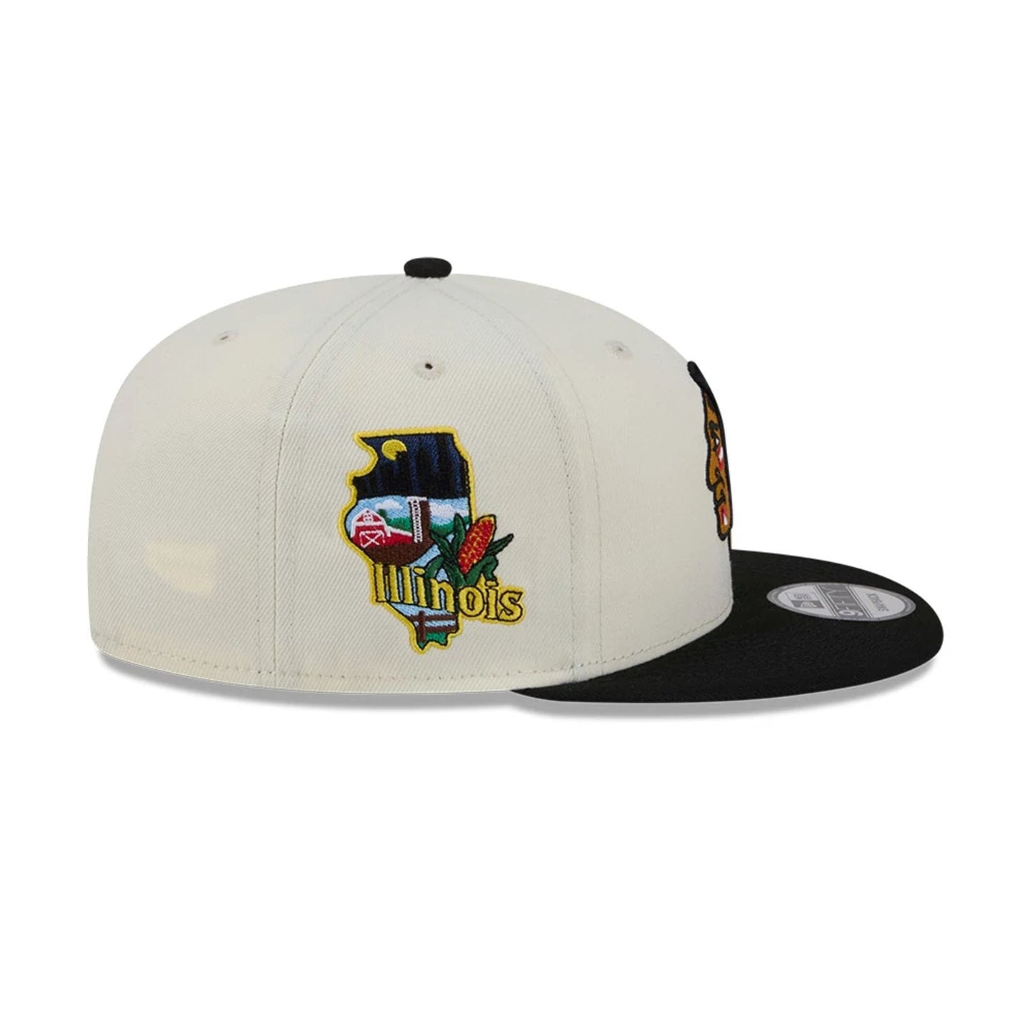 Pictured is this NHL Localized Chicago Blackhawks 9FIFTY Snapback cap in white. 5