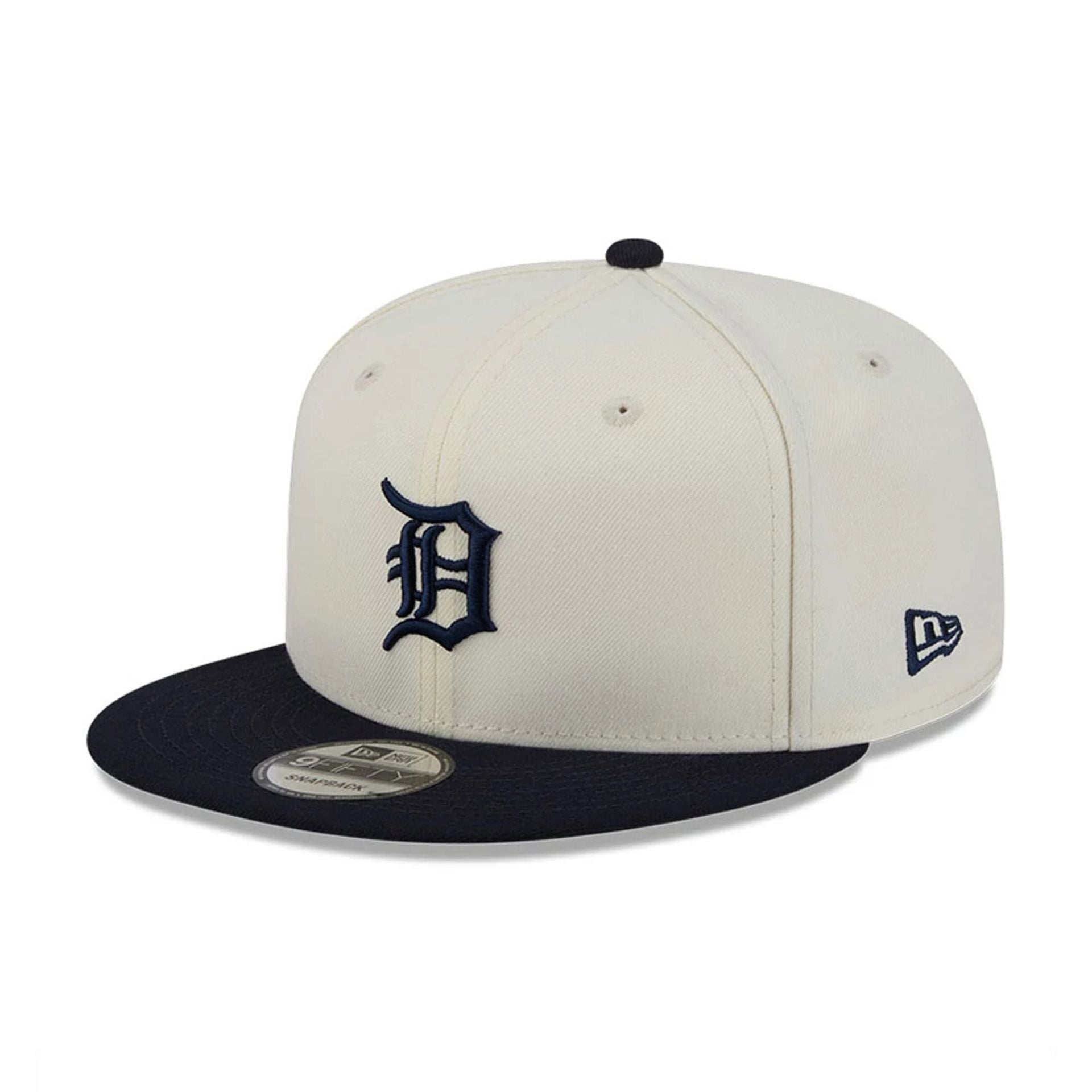 Pictured is this MLB Localized Detroit Tigers 9FIFTY Snapback cap in white. 4