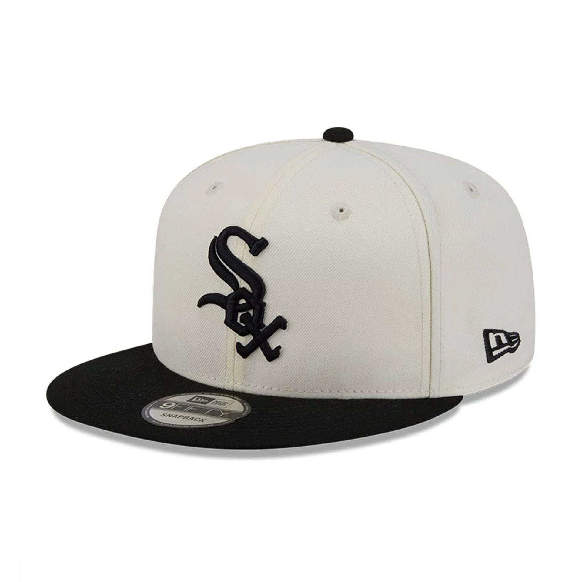 Pictured is this MLB Localized Chicago White Sox 9FIFTY Snapback cap in white. 4