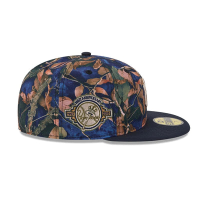 Pictured is this MLB Leaves New York Yankees 59FIFTY Fitted cap in navy. 5