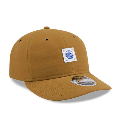 Pictured is this MLB Brushed New York Mets Retro Crown 9FIFTY cap in Dark Beige. 4