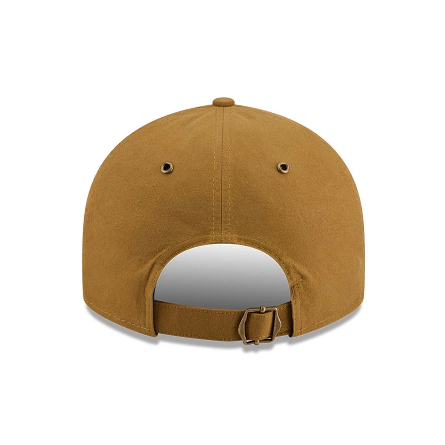 Pictured is this MLB Brushed New York Yankees Retro Crown 9FIFTY cap in Dark Beige. 7