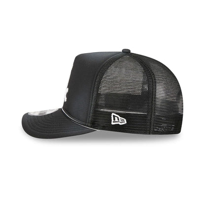 Pictured is this MLB Washed Chicago White Sox 9FIFTY A-Frame Trucker cap in black. 5