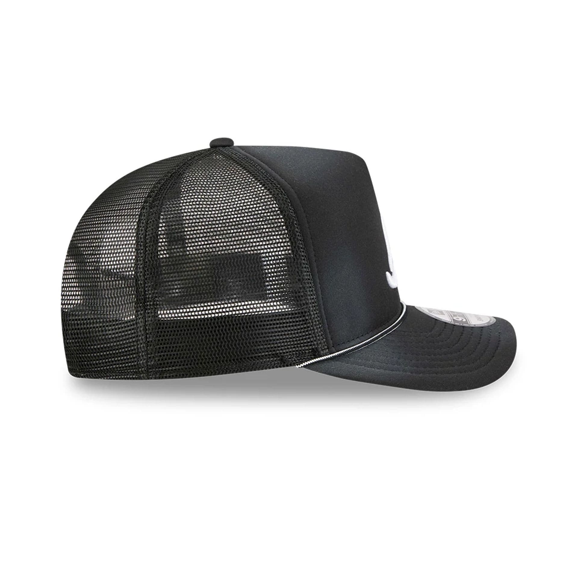 Pictured is this MLB Washed Atlanta Braves 9FIFTY A-Frame Trucker cap in black. 6
