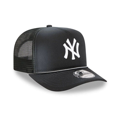 Pictured is this MLB Washed New York Yankees 9FIFTY A-Frame Trucker cap in black. 4