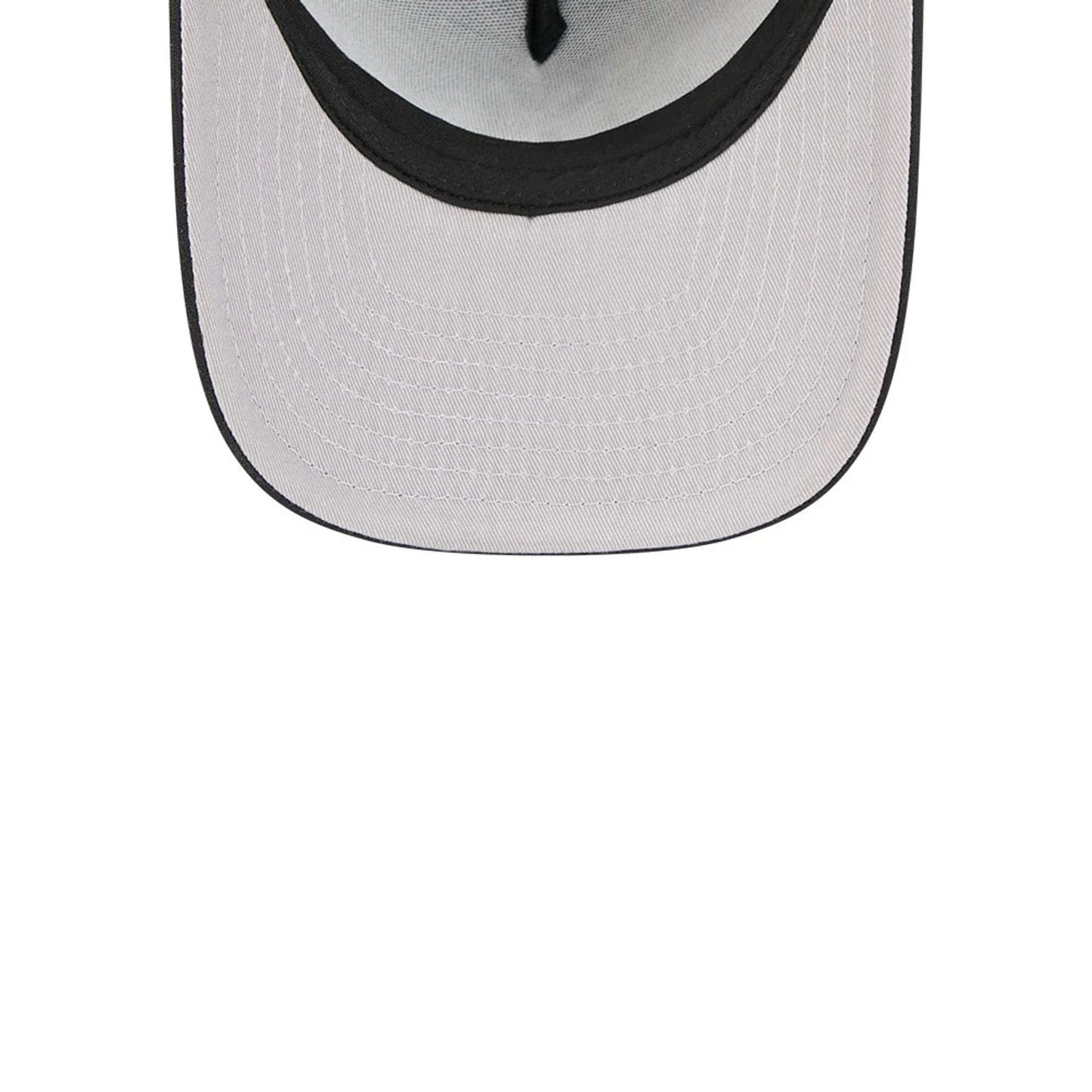 Pictured is this MLB Washed New York Yankees 9FIFTY A-Frame Trucker cap in black. 2