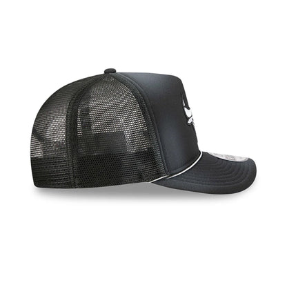 Pictured is this NBA Washed Chicago Bulls 9FIFTY A-Frame Trucker cap in black. 6