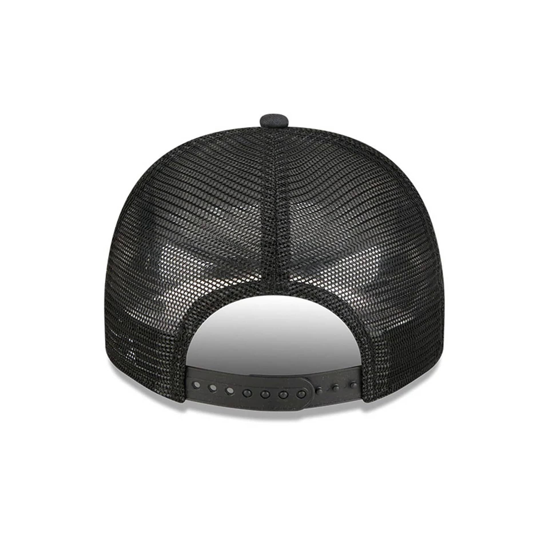 Pictured is this NHL Washed Chicago Blackhawks 9FIFTY A-Frame Trucker cap in black. 7