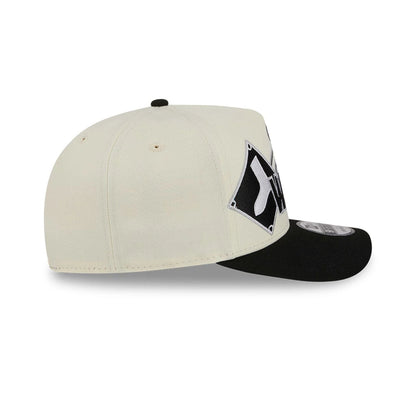 Pictured is this MLB Classic Chicago White Sox 9FIFTY A-Frame Snapback cap in White. 6