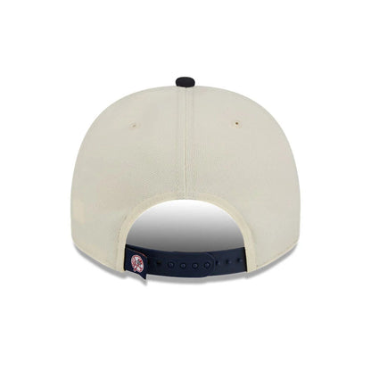 Pictured is this MLB Classic New York Yankees 9FIFTY A-Frame Snapback cap in White. 7